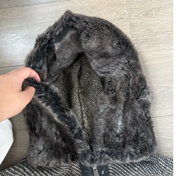 Zara Rare Tan Grey Oversized Cape Poncho Coat Fur Hood Bloggers Size Small - Picture 10 of 12